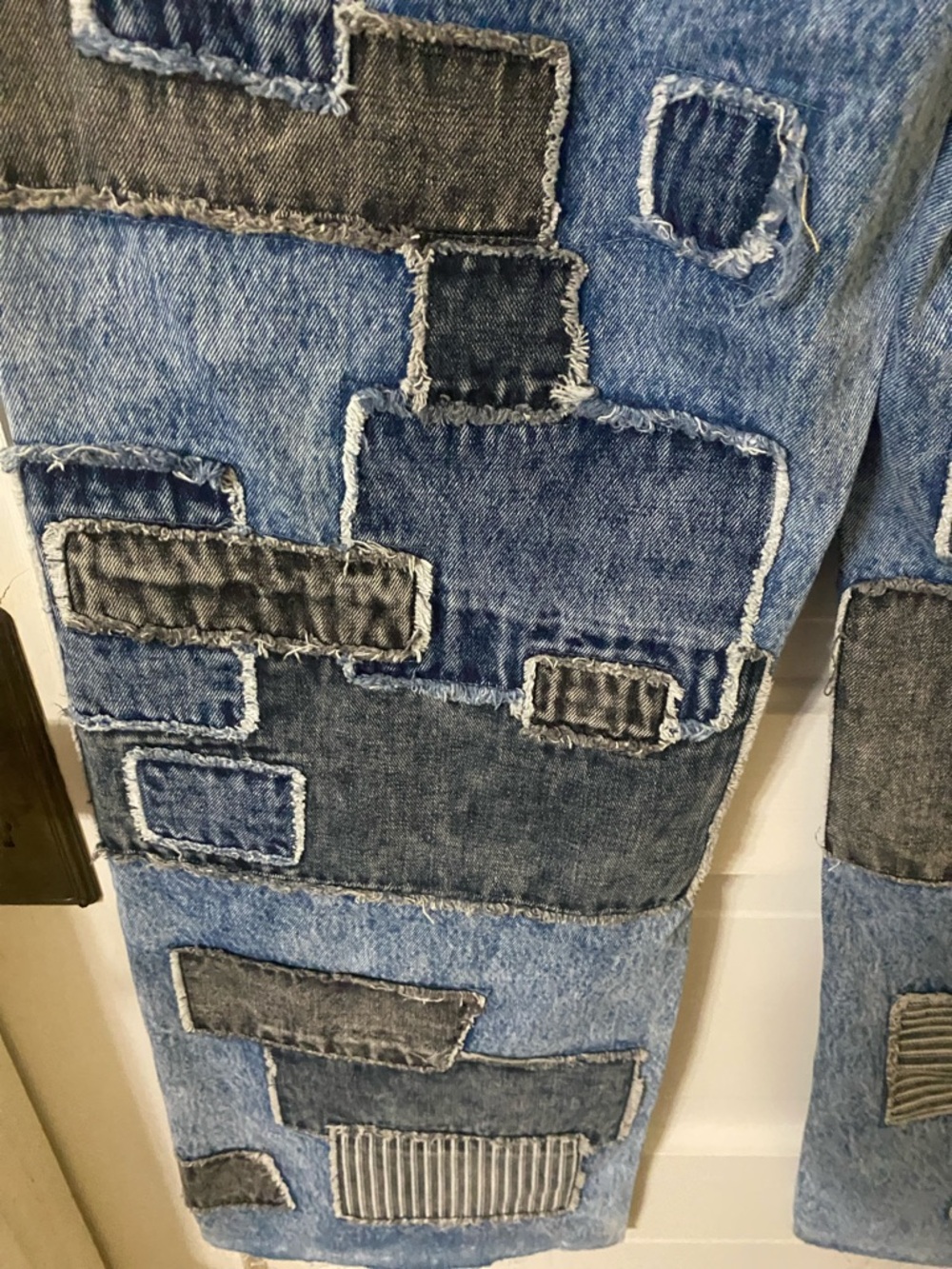 Oli & Hali Multi-Patchwork Wide Leg Denim Jeans - NIB Waist 32” Inseam 31”. - Picture 5 of 13